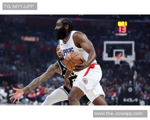 哈登全场31分展现攻击力坚持每场比赛保持侵略性 哈登全场31分展现攻击力坚持每场比赛保持侵略性